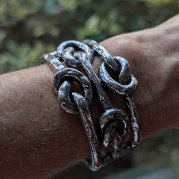 Vintage Knot Bracelet - Picture 6 of 9